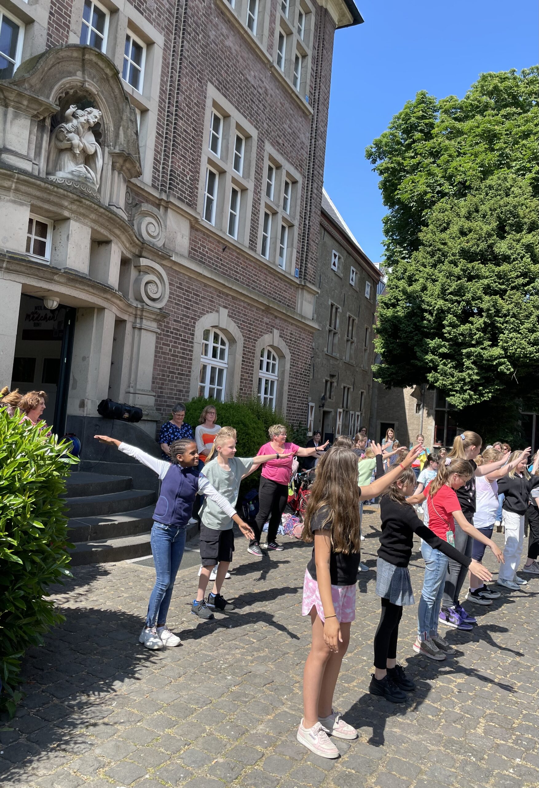 Herzlich Willkommen Ihr K nftigen Mariensch lerinnen Marienschule herzlich-willkommen-ihr-k-nftigen-mariensch-lerinnen-marienschule